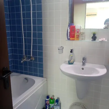 Апартамент тита *